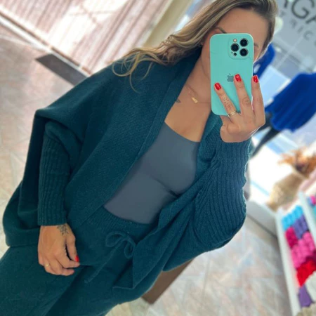 Casaco de Tricot Mousse Quentinho Cardigã Capa Quimono Feminino Liso Despojado - Imagem 4