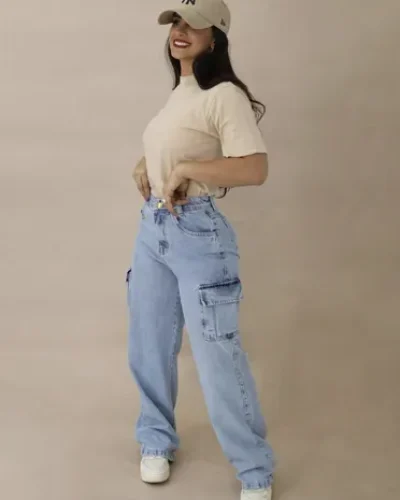 D_NQ_NP_931019-MLB84504616902_052025-O-calca-jeans-feminina-cargo-levanta-bumbum-cintura-alta