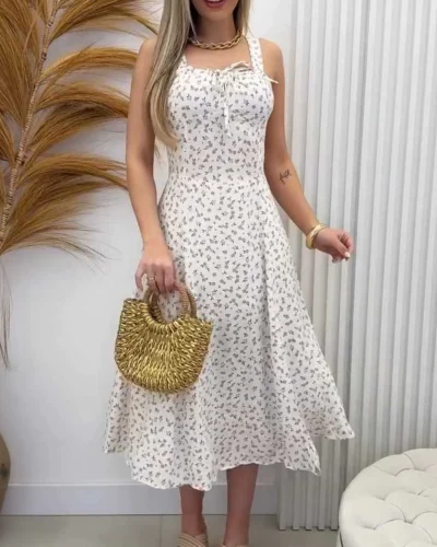 Vestido Feminino Mídi Romântico Estampa Floral | Fenda lateral Laço no Busto